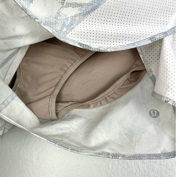 Lululemon | Real Quick Short Perforated 3.5" in 
Jasmine White Multi Running 6 - Picture 7 of 12